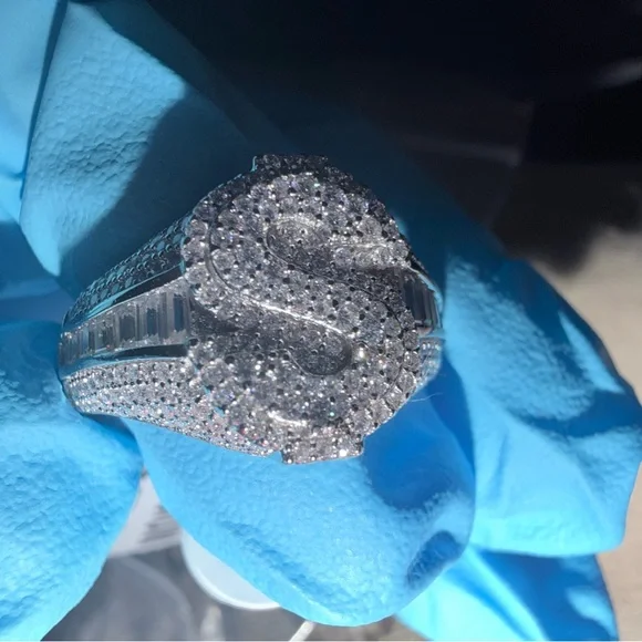 MOISSANITE
925 SILVER 3.0CTW
$ 950.00 ring size 11 - Picture 3 of 8